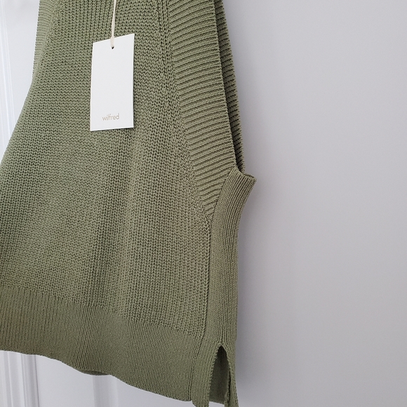 BNWT Aritzia Wilfred New Halter Top. - Picture 3 of 4